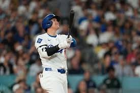Shohei Ohtani hits 2 HRs as Dodgers top Aaron Judge, Yankees